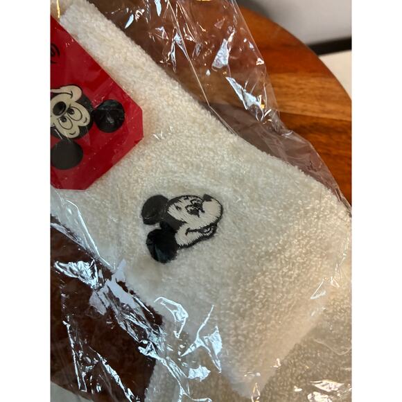 Walt Disney Productions Mickey Mouse Baby Booties 1980s NOS Sealed Size 0–1 USA - Picture 6 of 8